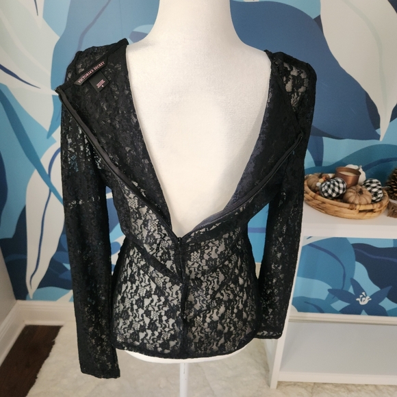 Victoria's Secret lace top size 8 - Picture 4 of 7